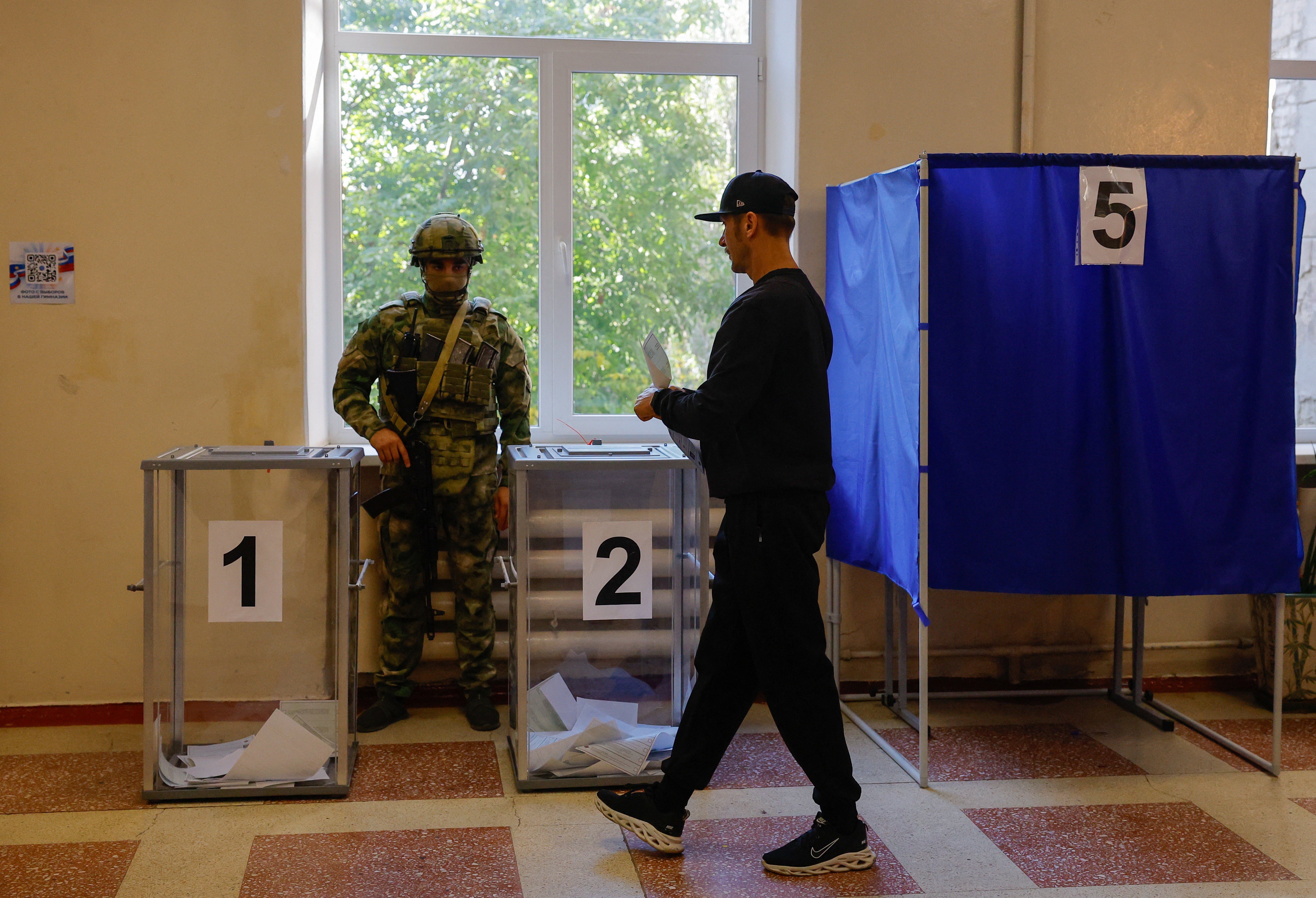 Partido de Putin fica com 349 das 450 cadeiras do Parlamento russo após eleições
