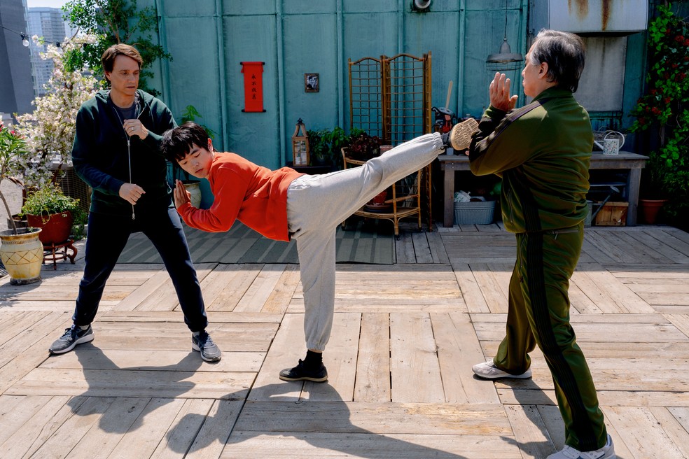 Ralph Macchio, Ben Wang e Jackie Chan em cena de 'Karatê Kid: Lendas' — Foto: Divulgação