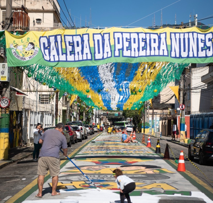 Ruas pintadas para a Copa voltam a colorir o Rio e resgatam tradição que marcou gerações; saiba aonde
