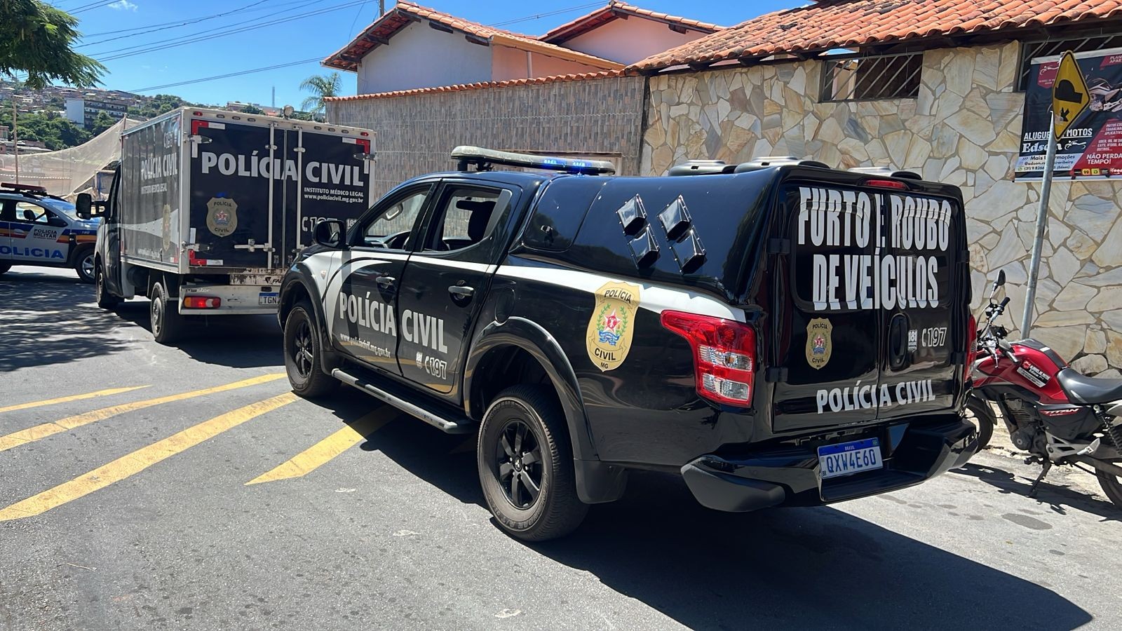 Rabecão da Polícia Civil é furtado no pátio do IML de Belo Horizonte