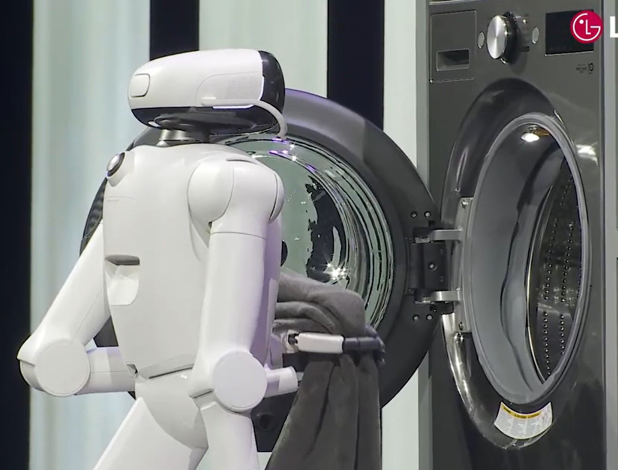 Robô lavando roupa, geladeira inteligente e ursinho ventilador: veja destaques da CES 2026