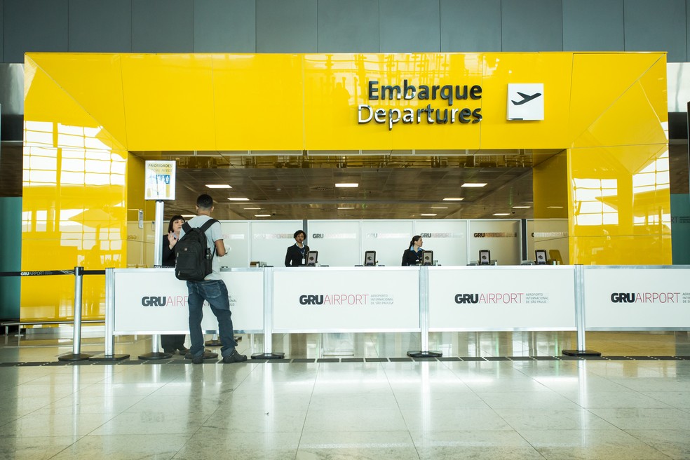 Área de embarque do Aeroporto Internacional de São Paulo - Cumbica (GRU), em Guarulhos — Foto: Celso Tavares/G1
