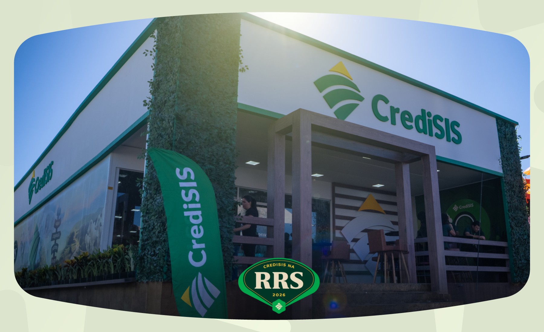 Primeiro dia de Rondônia Rural Show movimenta estande do Sistema CrediSIS