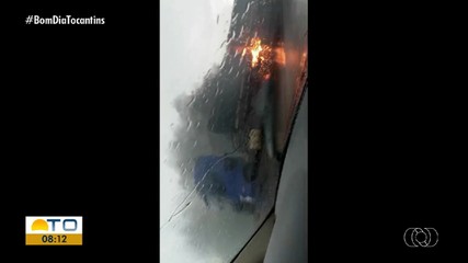 Caminhão pega fogo na ponte entre Palmas e Luzimangues na manhã desta segunda-feira (24)