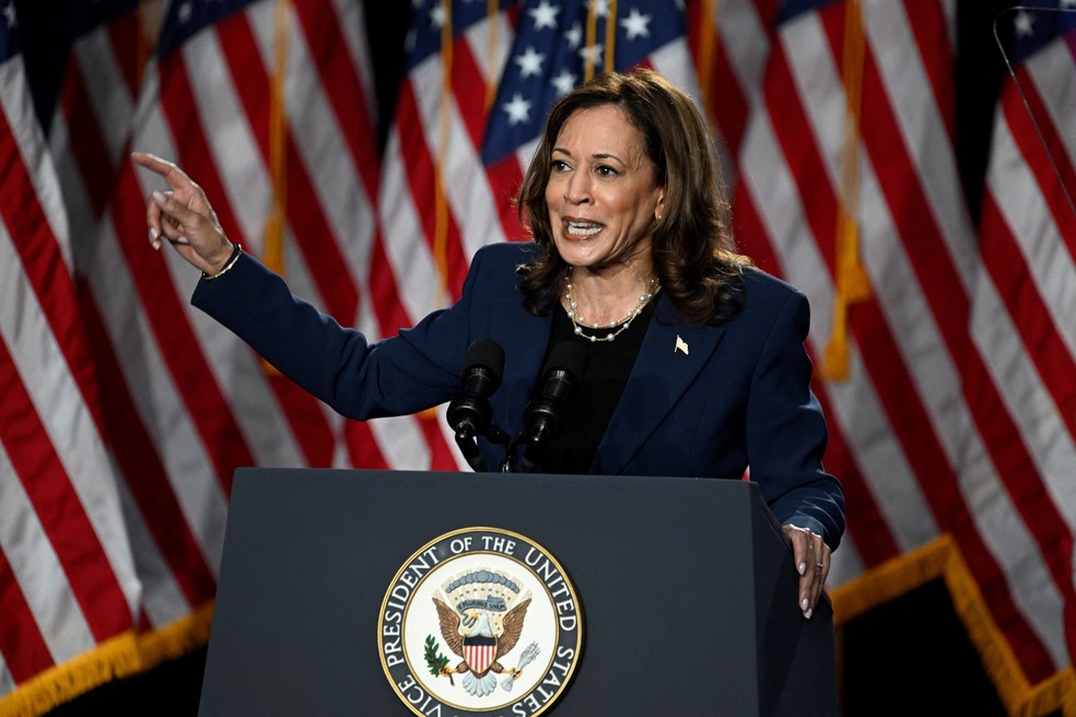 Vice-presidente Kamala Harris em 1º comício de campanha em Wisconsin em 23 de julho de 2024. — Foto: REUTERS/Vincent Alban