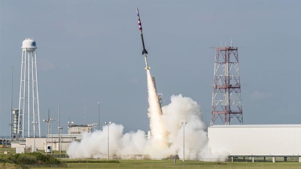 Foguetes sonoros irão avaliar as alterações da atmosfera da Terra durante o eclipse — Foto: NASA via BBC