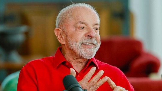 Lula diz que Mendonça usou cargo 'para fazer política' e defende vazamentos de celular de Vorcaro