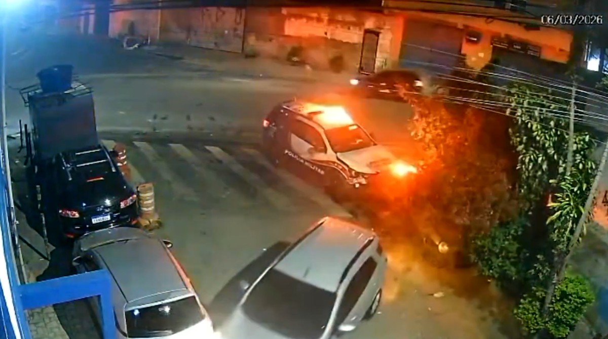 Perseguição por 5 km a ladrões de farmácia acaba em acidente