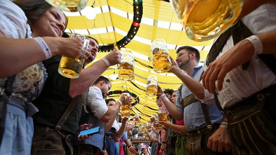 FOTOS: 188ª Oktoberfest começa em Munique com expectativa de receber 6 milhões de pessoas