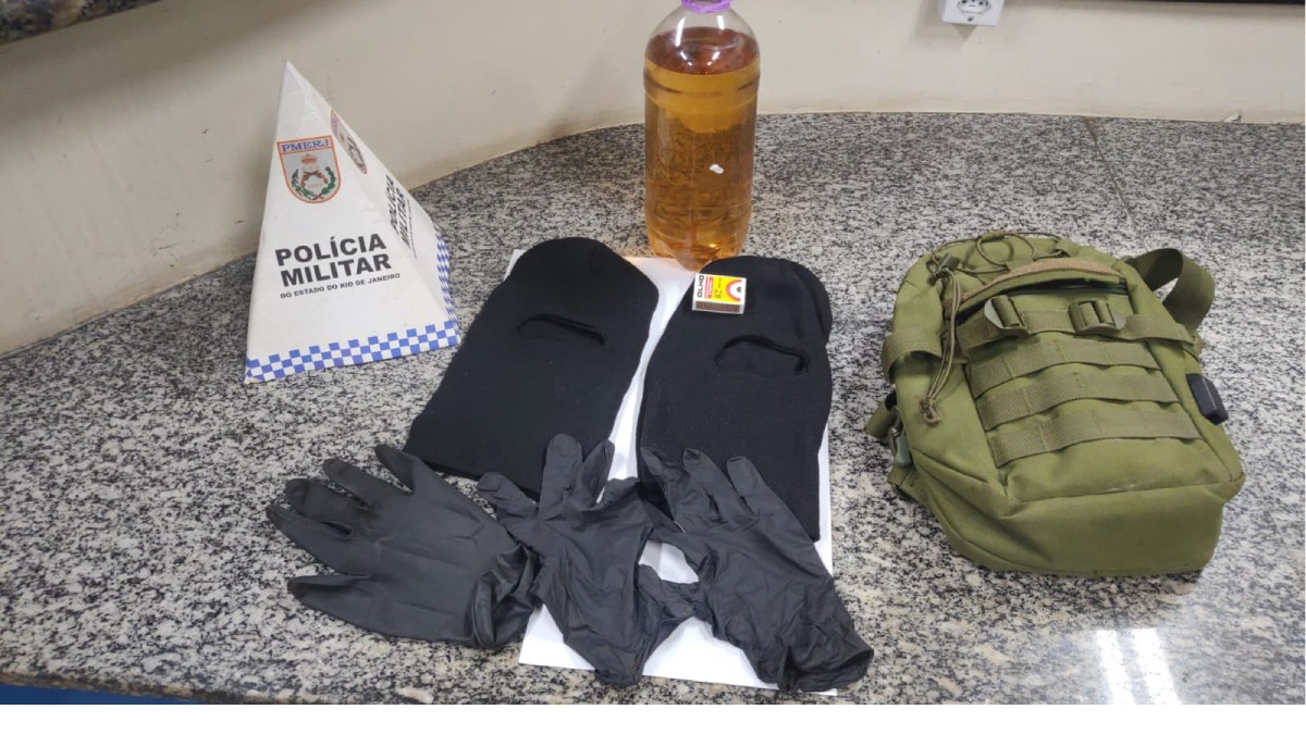 Homem com carro roubado é preso em Miguel Pereira