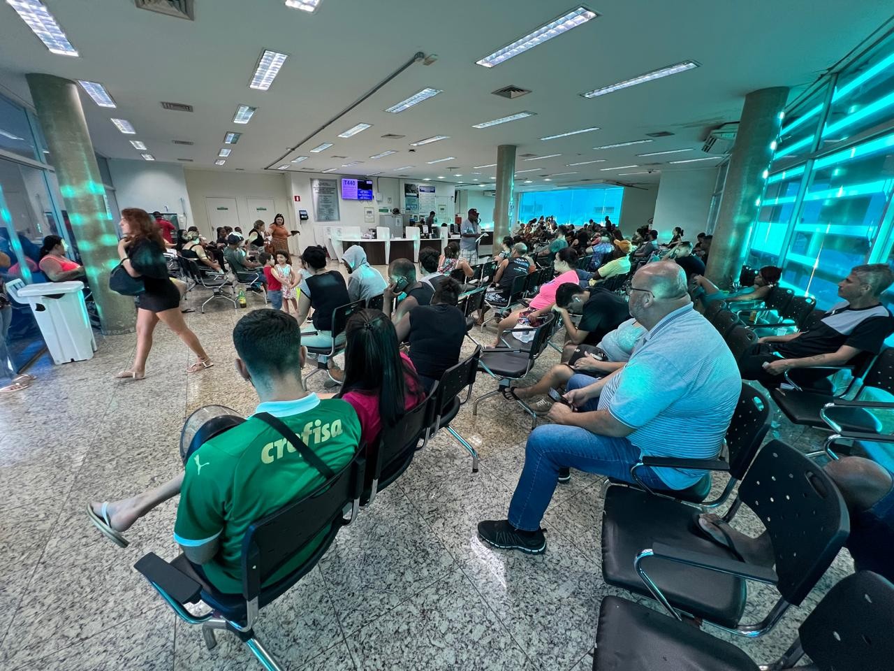 Com 'explosão' de casos de dengue, pacientes enfrentam atendimento com fila de espera de até oito horas na rede pública em Rio Preto