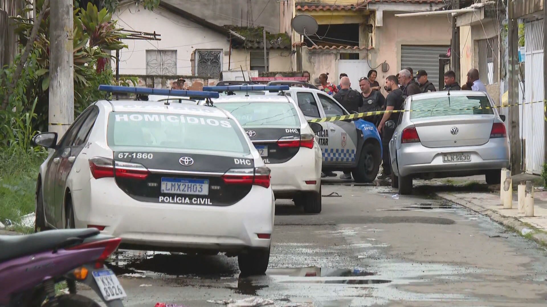 Polícia investiga envolvimento da milícia em ataque a tiros na Vila Kennedy que deixou 2 mortos e 4 feridos