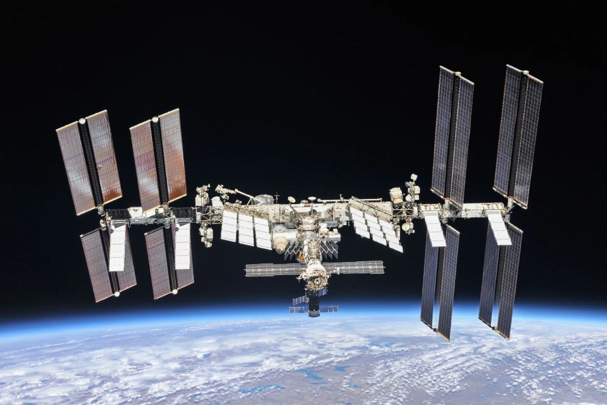 Morador de SP flagra Estação Espacial Internacional no céu durante a noite