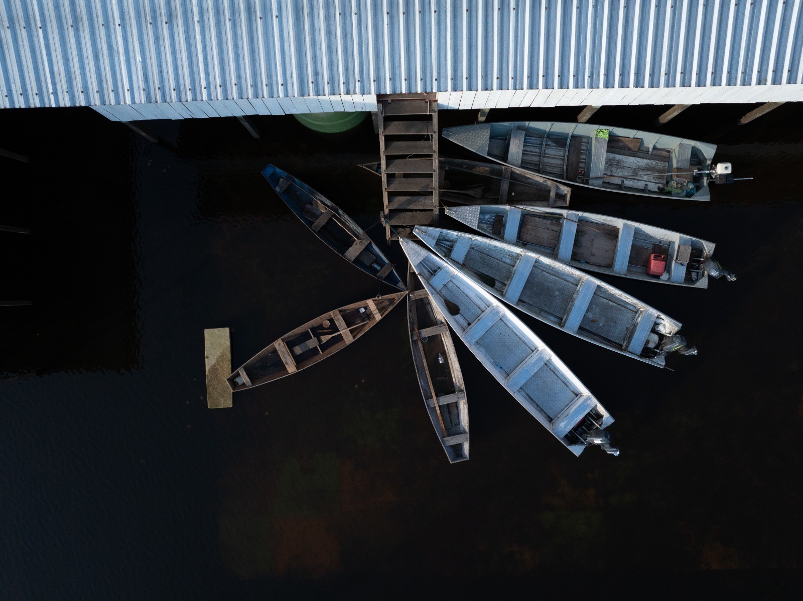 Série que navega por oito rios da Amazônia é exibida em Belém