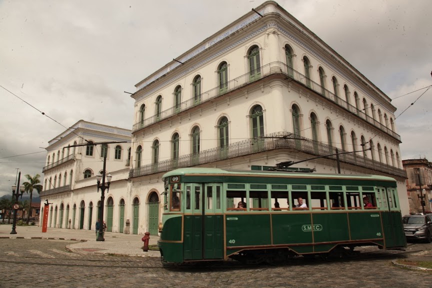 'Walking tour' leva visitantes para pontos turísticos e culturais em Santos, SP; veja como participar 