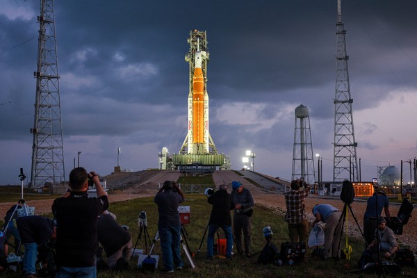 Artemis II: Por que astronautas n&atilde;o v&atilde;o pousar na Lua? Entenda | G1
