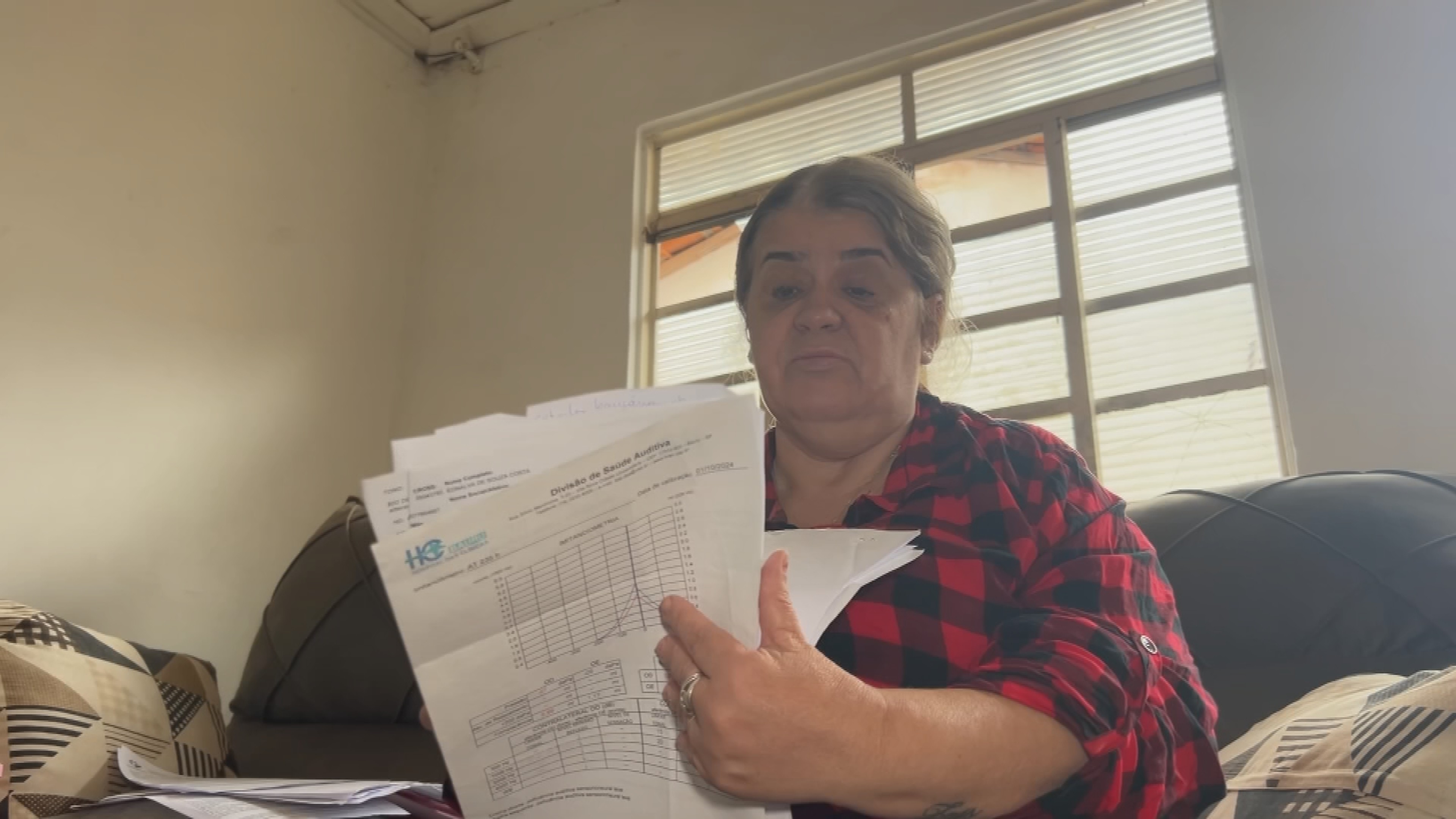 Mulher com doença que pode levar à cegueira tem exame cancelado após meses de espera em Bauru
