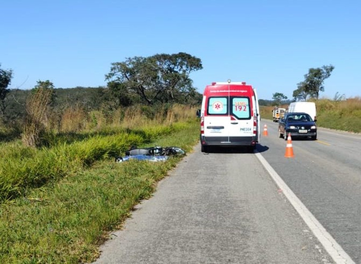 Motociclista morre em acidente com caminhonete na BR-494