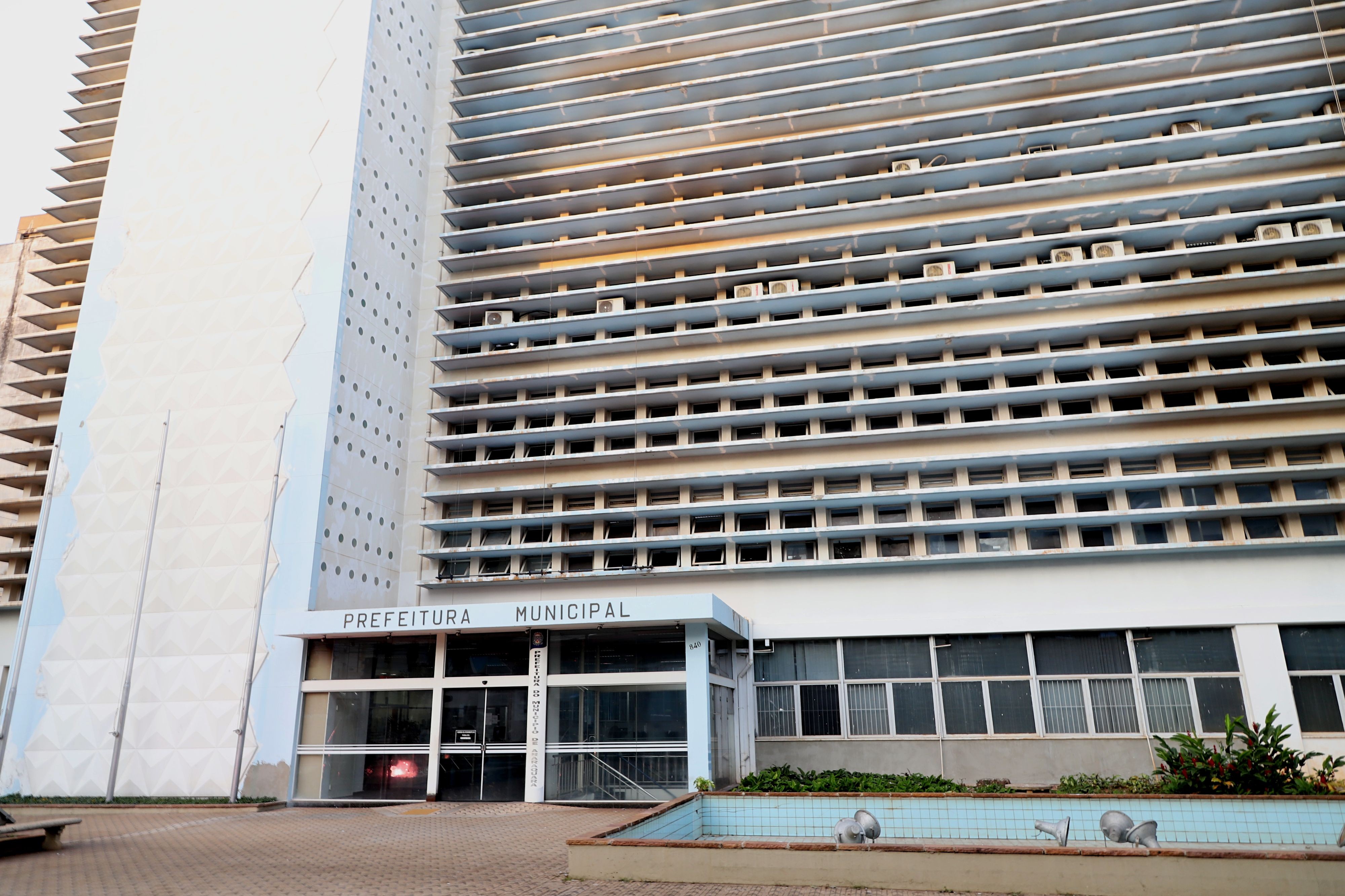 Prefeitura de Araraquara abre concurso para 279 vagas com salários de até R$ 7 mil; confira como se inscrever