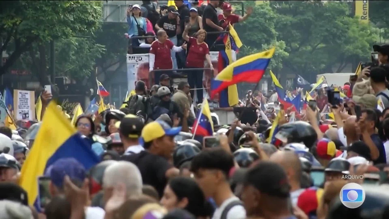 Brasil não tinha conhecimento sobre operação para retirada de opositores de Maduro de embaixada e apura episódio