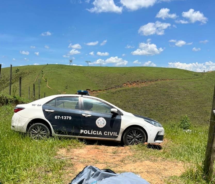 Polícia Civil de Barra Mansa encontra corpo de jovem desaparecida em área de mata