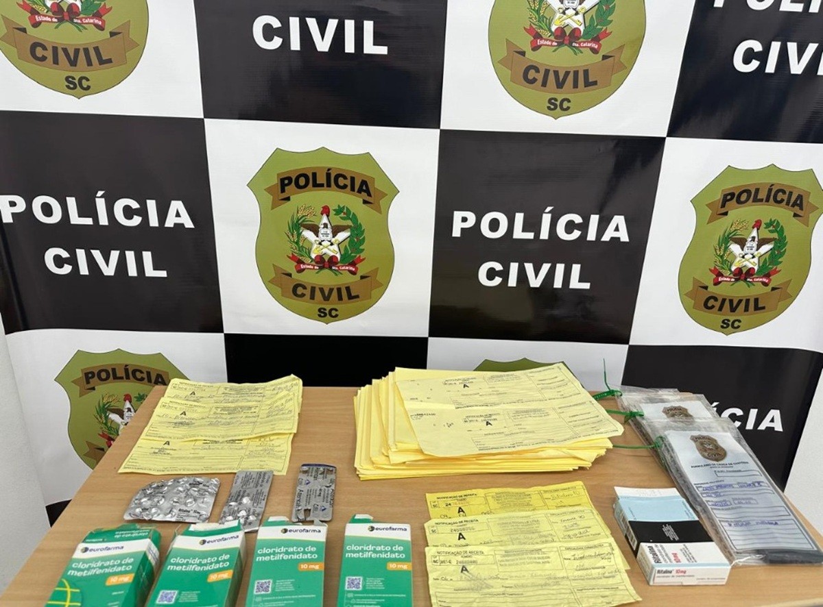 Esquema de falsificação de receitas médicas é alvo de operação em Joinville; remédios eram vendidos em casas noturnas