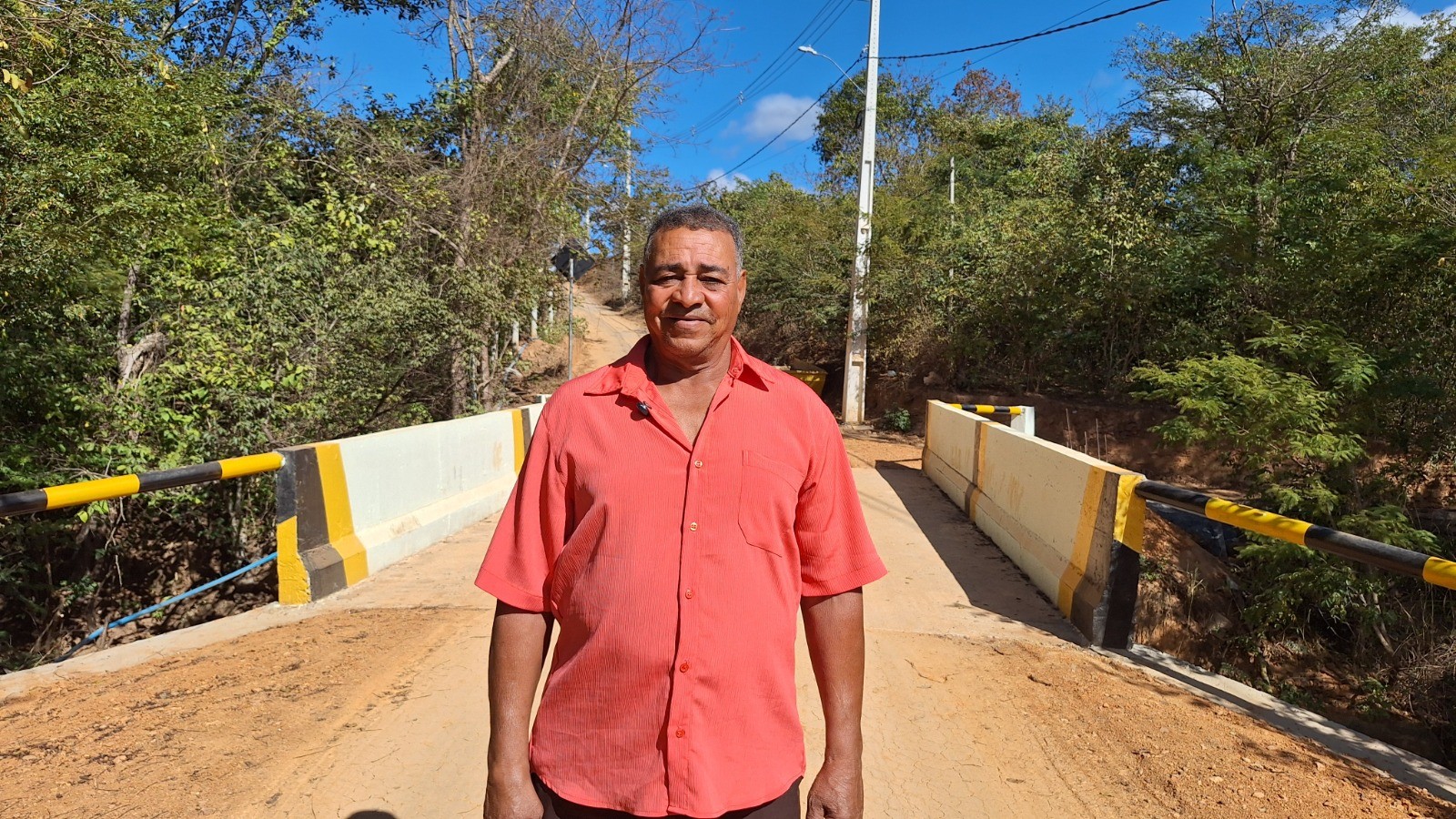 Comunidade rural de Montes Claros ganha ponte de concreto