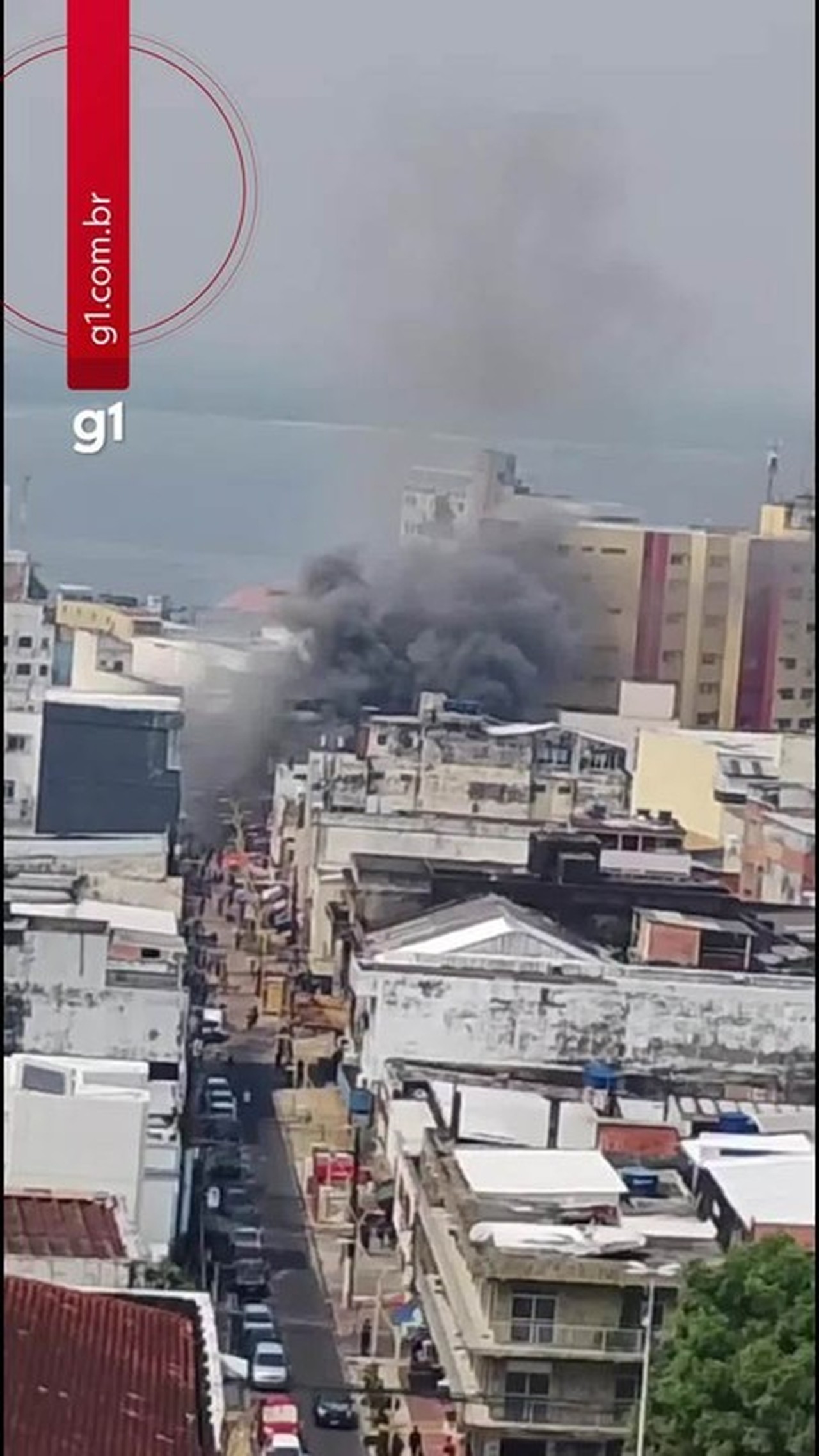 Incêndio em prédios no Centro de Manaus: 15 pessoas são atendidas após inalarem fumaça