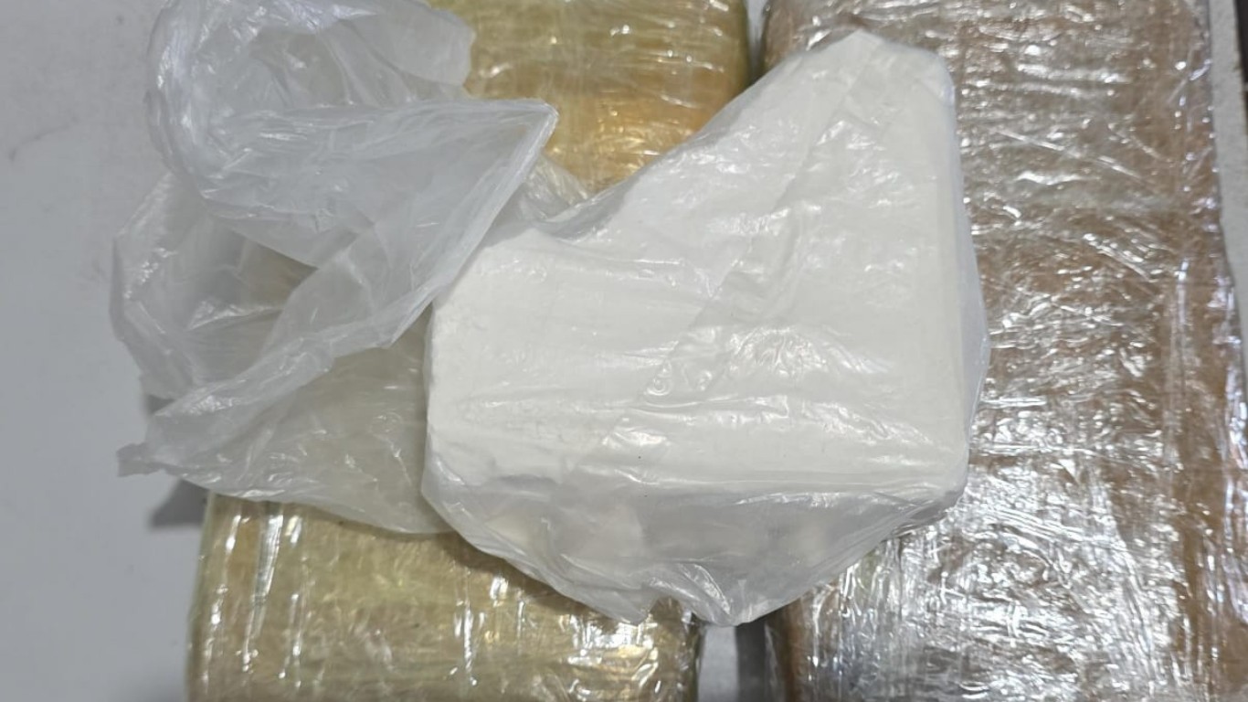 Homem é preso no Sertão de PE com cocaína avaliada em R$ 100 mil