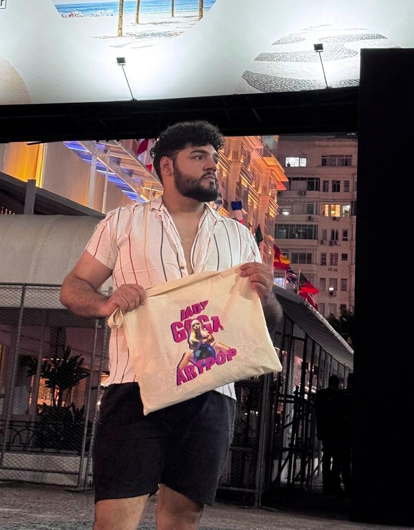 Fã sai de RO para ver Lady Gaga no Rio e relembra como cantora mudou sua vida: 'Ajudou a me entender'