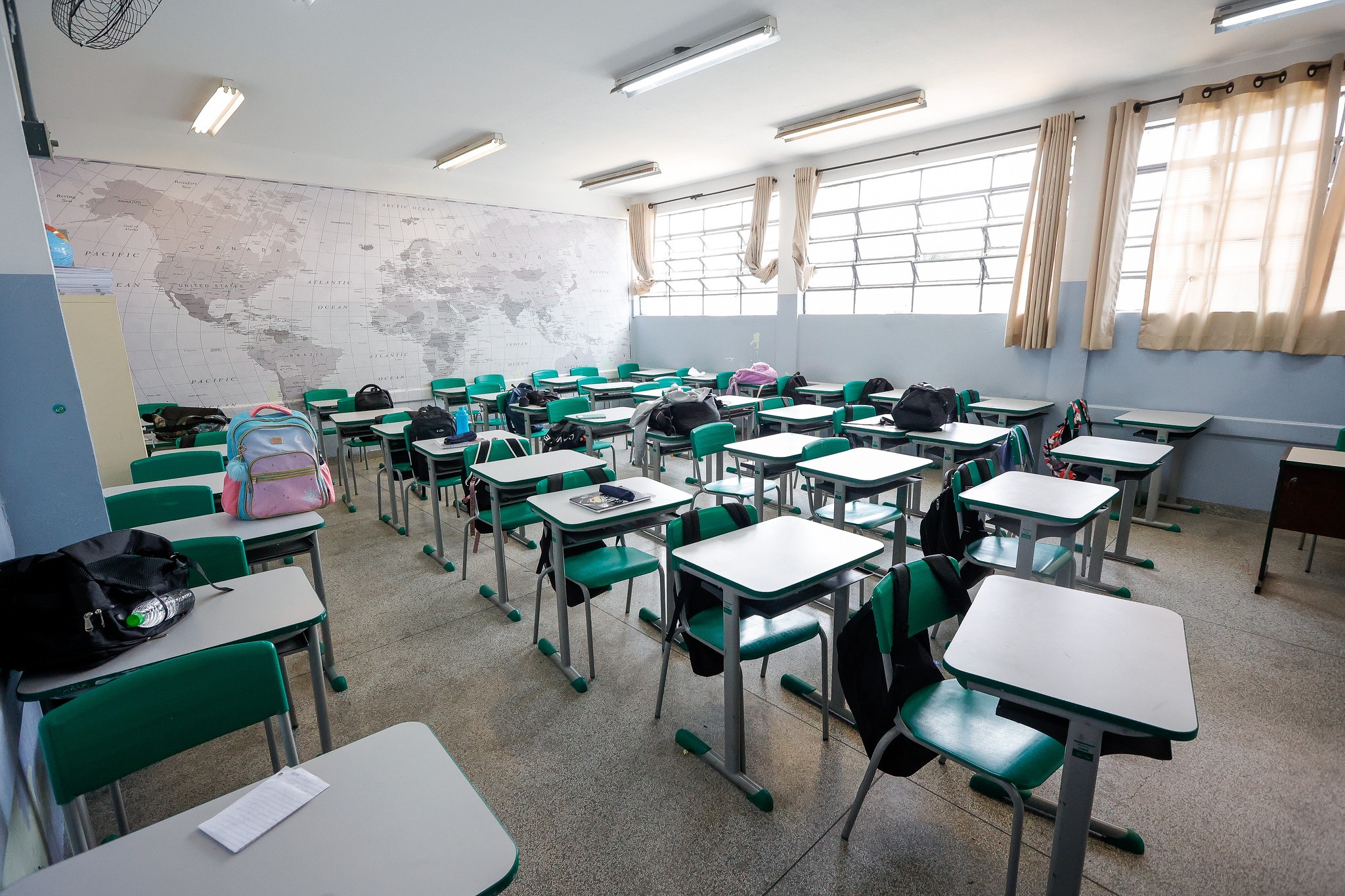Justiça suspende resolução do governo de SP que muda regra para punir professores temporários com mais de 5% de faltas 