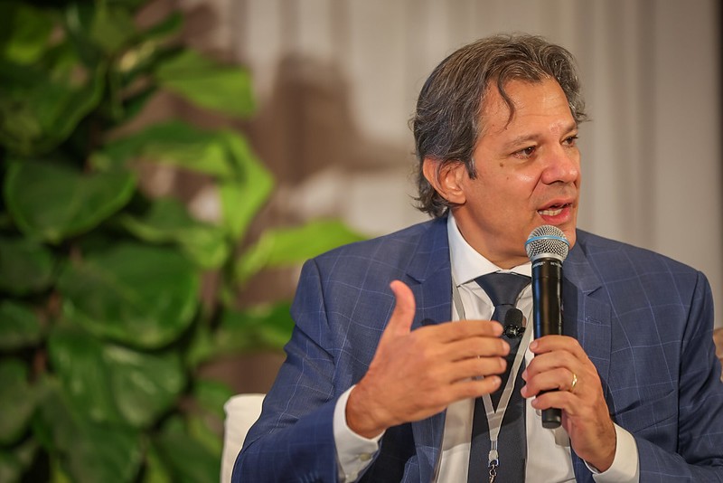 Haddad tem série de reuniões com Lula e diz que não há data para divulgar corte de gastos