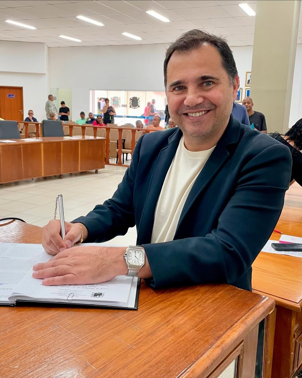 Jefferson Dias da Silva era secretário municipal de Desenvolvimento Econômico de Queimados e ex-vereador — Foto: Reprodução