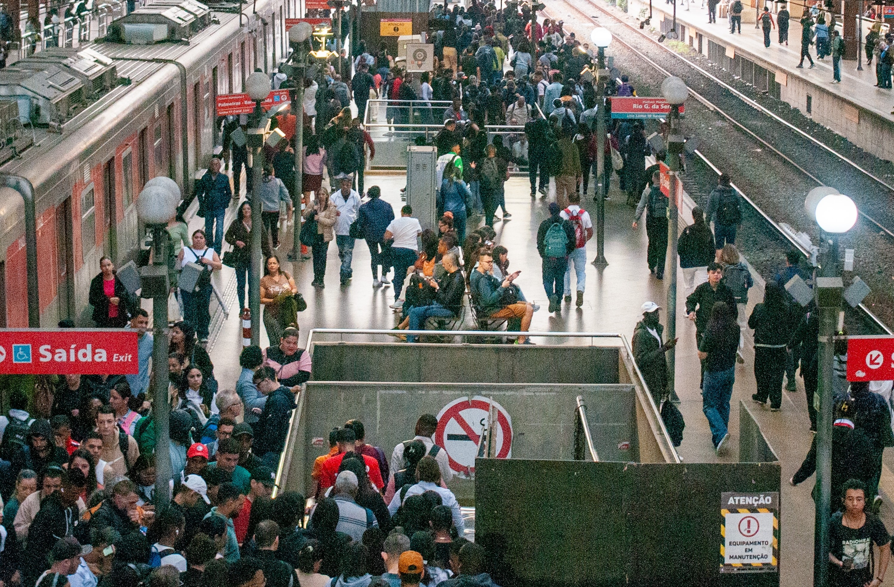 Greve nas linhas 11, 12 e 13 da CPTM é mantida por tempo indeterminado 