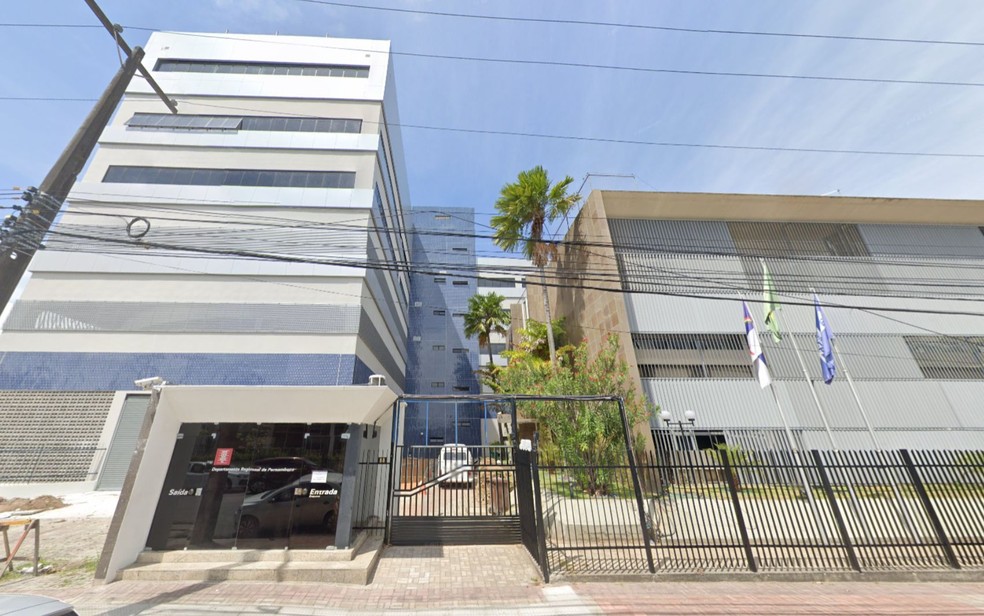 Unidade do Sesi no bairro de Santo Amaro, no Centro do Recife — Foto: Reprodução/Google Street View