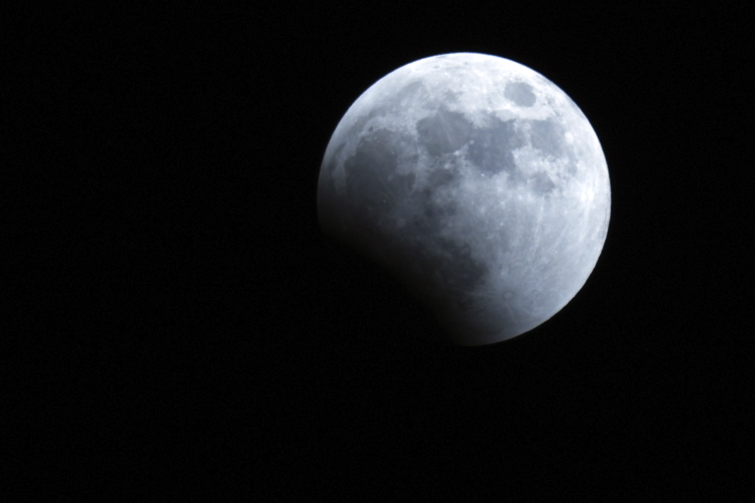 Eclipse 'quase' total da Lua acontece nesta quinta-feira (27) e poderá ser observado da Paraíba