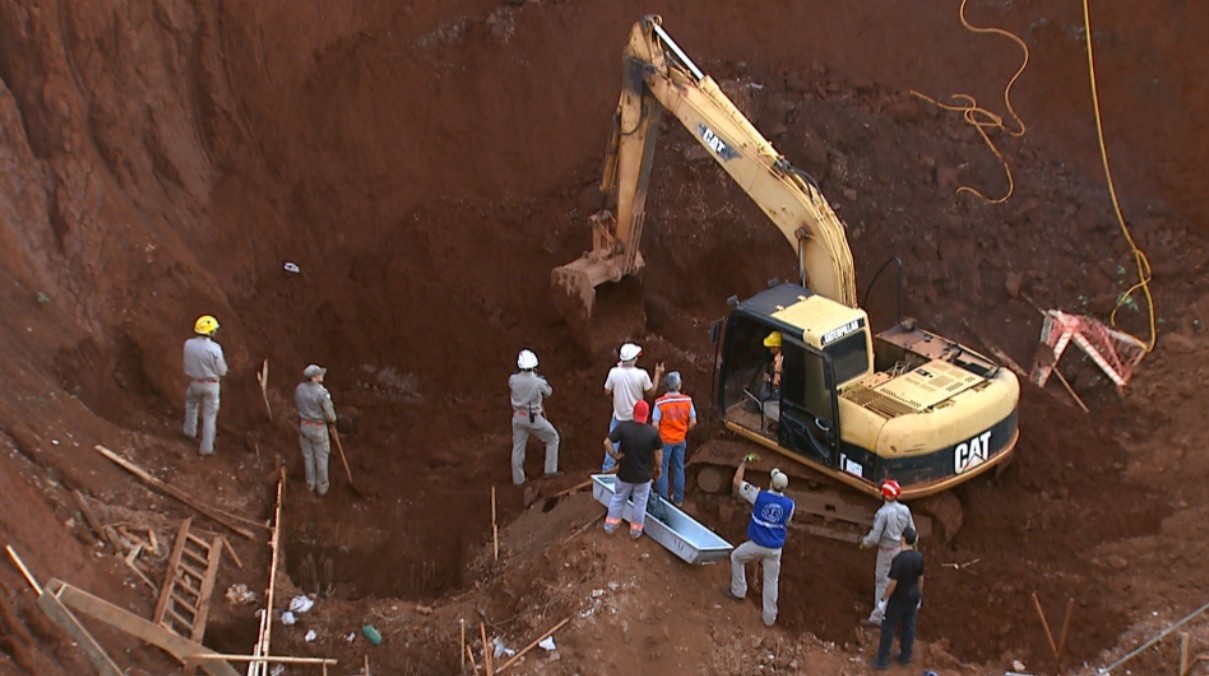 Justiça condena construtora...