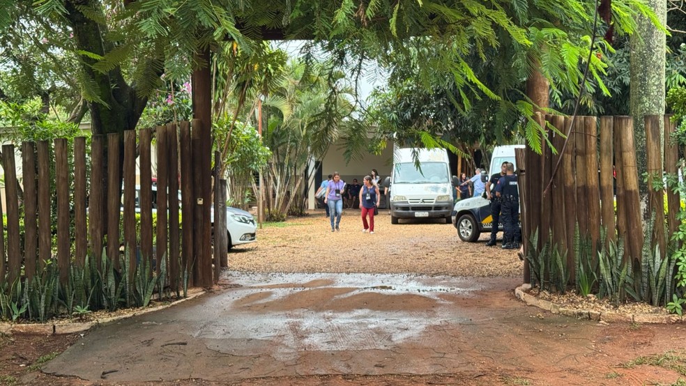 A ação contou com a participação da Vigilância Sanitária, Secretaria da Saúde, Assistência Social e Guarda Civil Municipal. — Foto: André Modesto/TV TEM