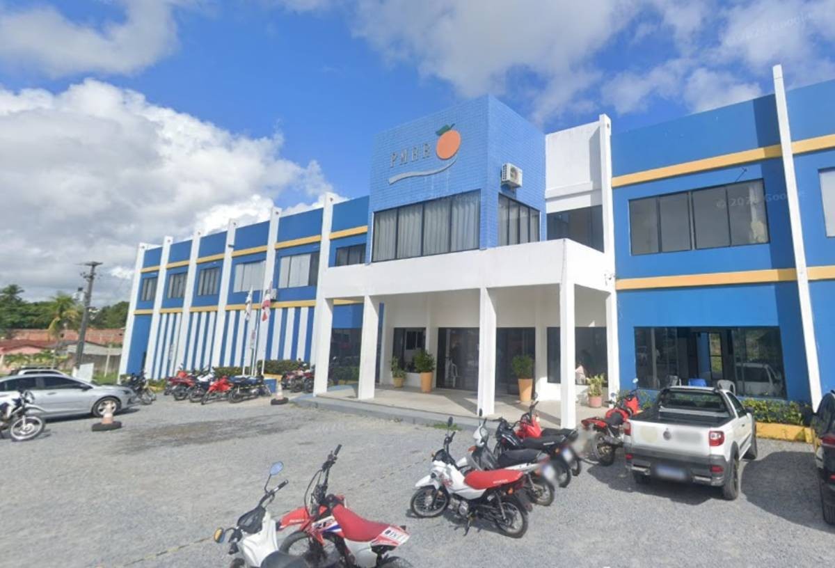 Justiça suspende concursos públicos de prefeitura na Bahia e determina bloqueio de R$ 226 mil de prefeito