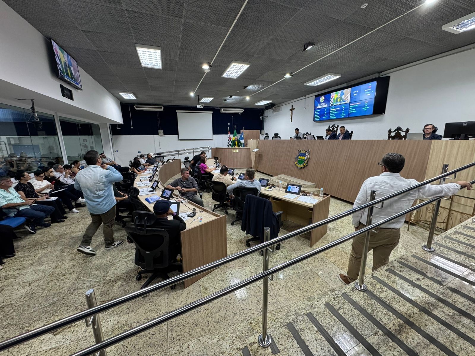 Vereadores de Taubaté derrubam vetos do prefeito Sérgio Victor (Novo) à Lei de Diretrizes Orçamentárias