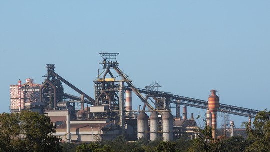 ArcelorMittal abre 200 vagas de estágio para ensino técnico e superior com bolsa de até R$ 1 mil; saiba como se inscrever
