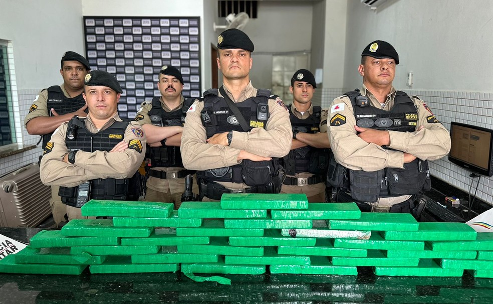 Droga apreendido em Caratinga — Foto: Polícia Militar