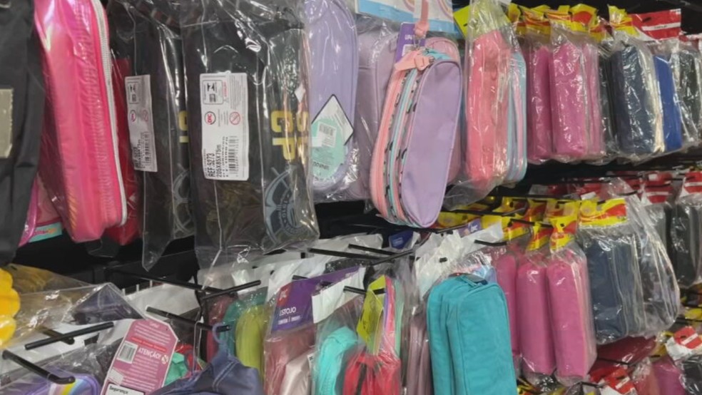 Papelarias registram movimento no noroeste paulista — Foto: Reprodução/TV TEM