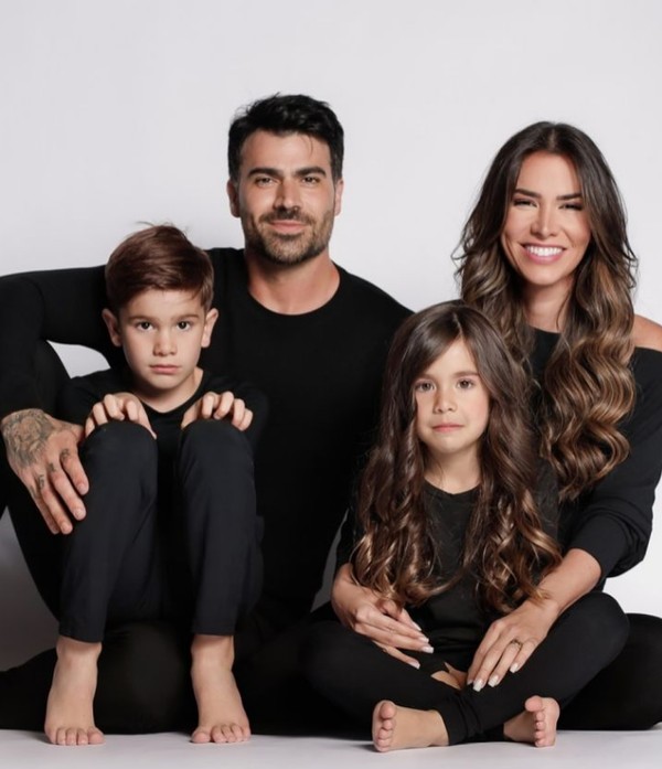 Ex-BBBs Rodrigão e Adriana são pais de Linda e Rodrigo — Foto: Reprodução/Redes sociais
