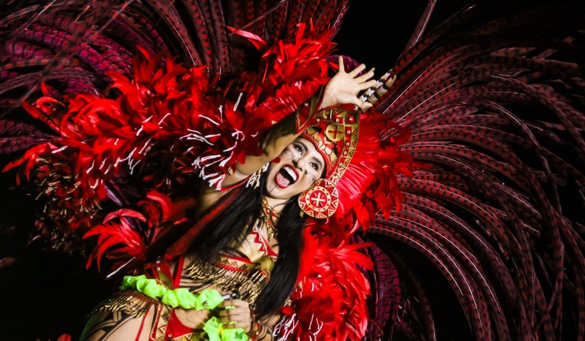 'Noite da Cunhã-Poranga' reúne Isabelle Nogueira e ex-cunhãs no Sambódromo de Manaus