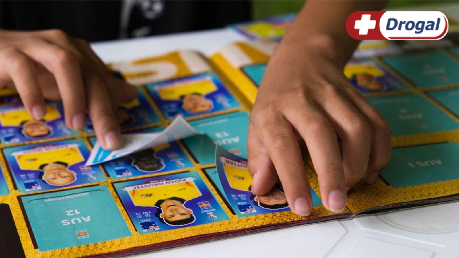 Troca de Figurinhas Copa 2026: Domingos na Drogal