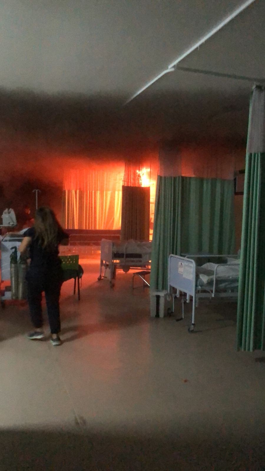 Pacientes são transferidos após princípio de incêndio atingir hospital em Mossoró