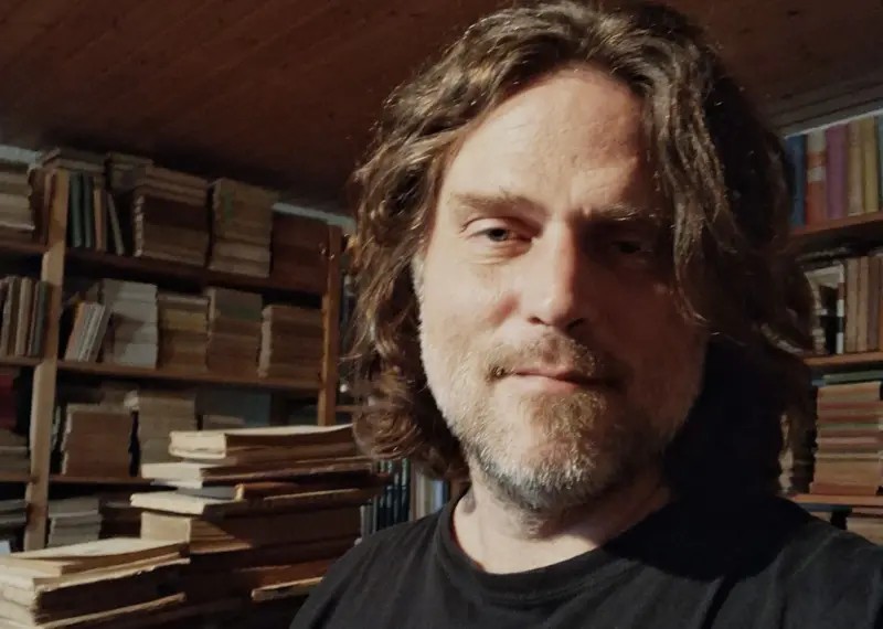 Por que empresas de IA estão destruindo milhares de livros ao redor do mundo