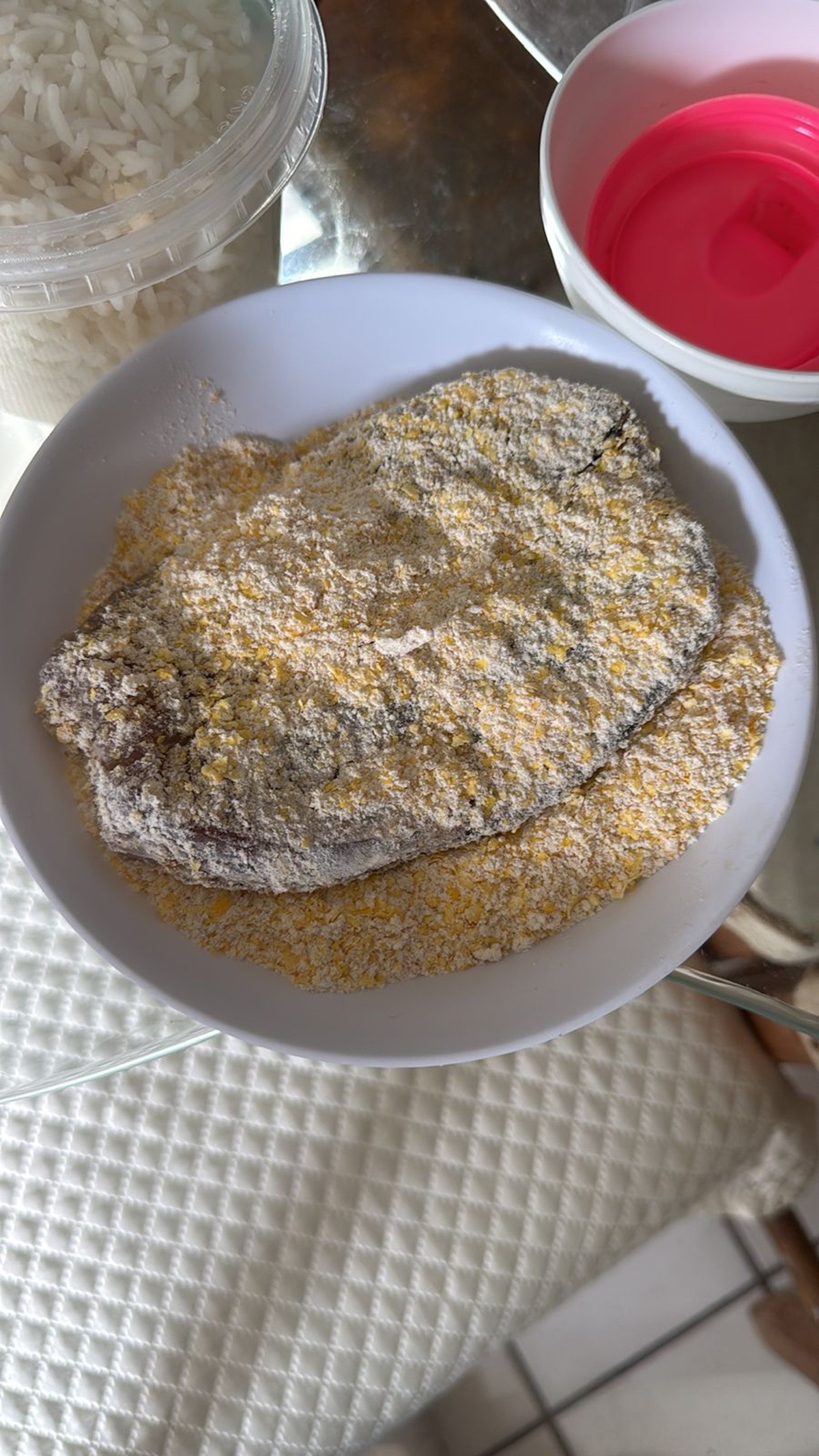 Cinco pessoas da mesma família passam mal após consumo de peixe em Natal