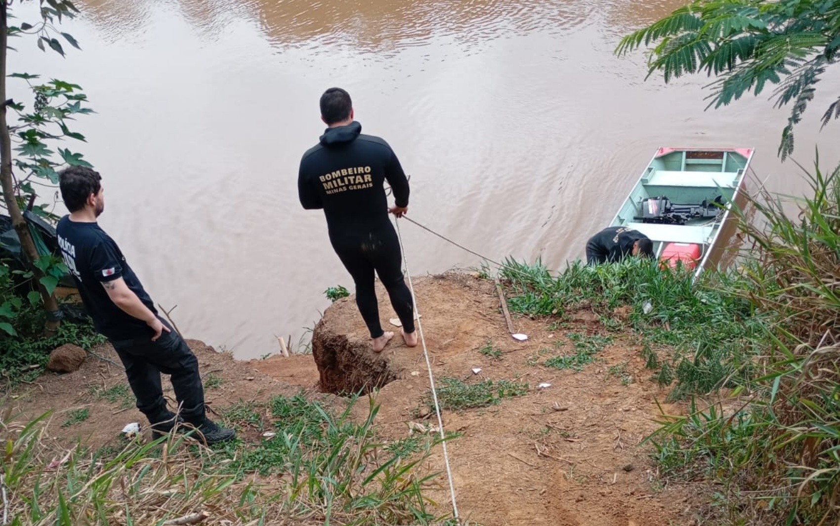 Corpo de homem desaparecido é encontrado no Rio Sapucaí-Mirim, em Pouso Alegre, MG